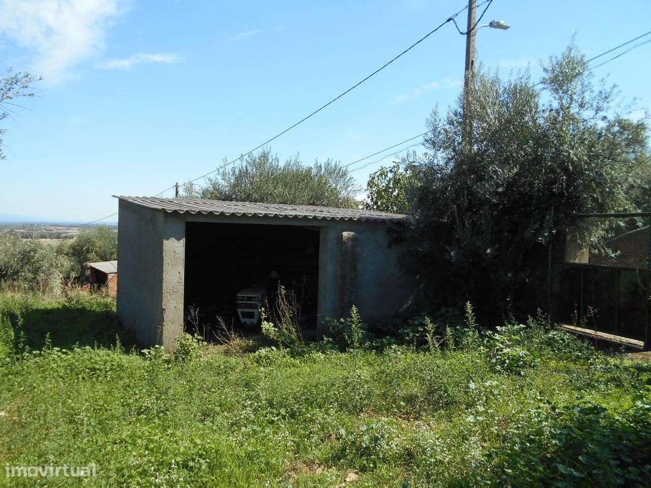 Terreno - Grande imagem: 2/8