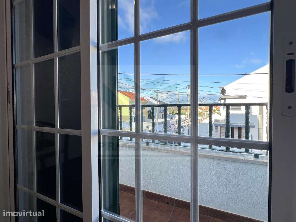 MORADIA T4+1, CAVE 76m2, SÓTAO, GARAGEM, GAIO - MOITA-34