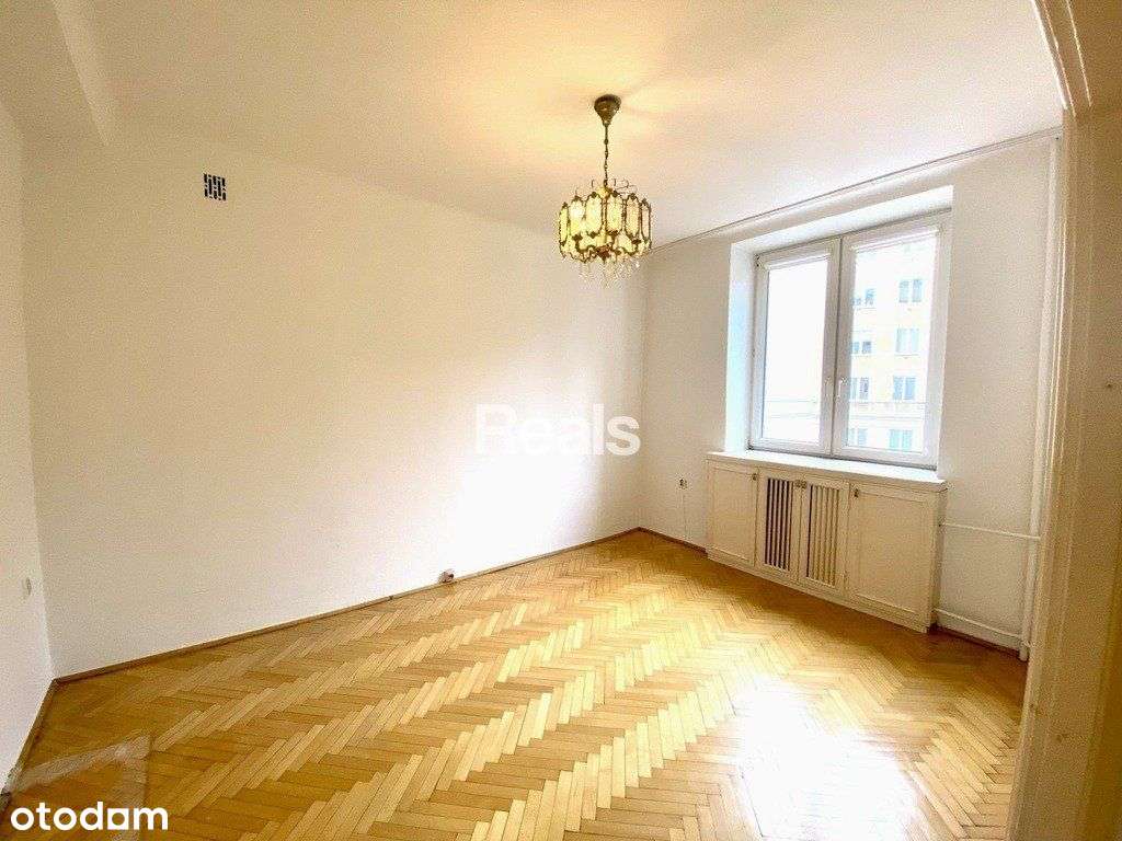 Kmienica z windą 2 pok. ul. Marszałkowska. Okazja!-3