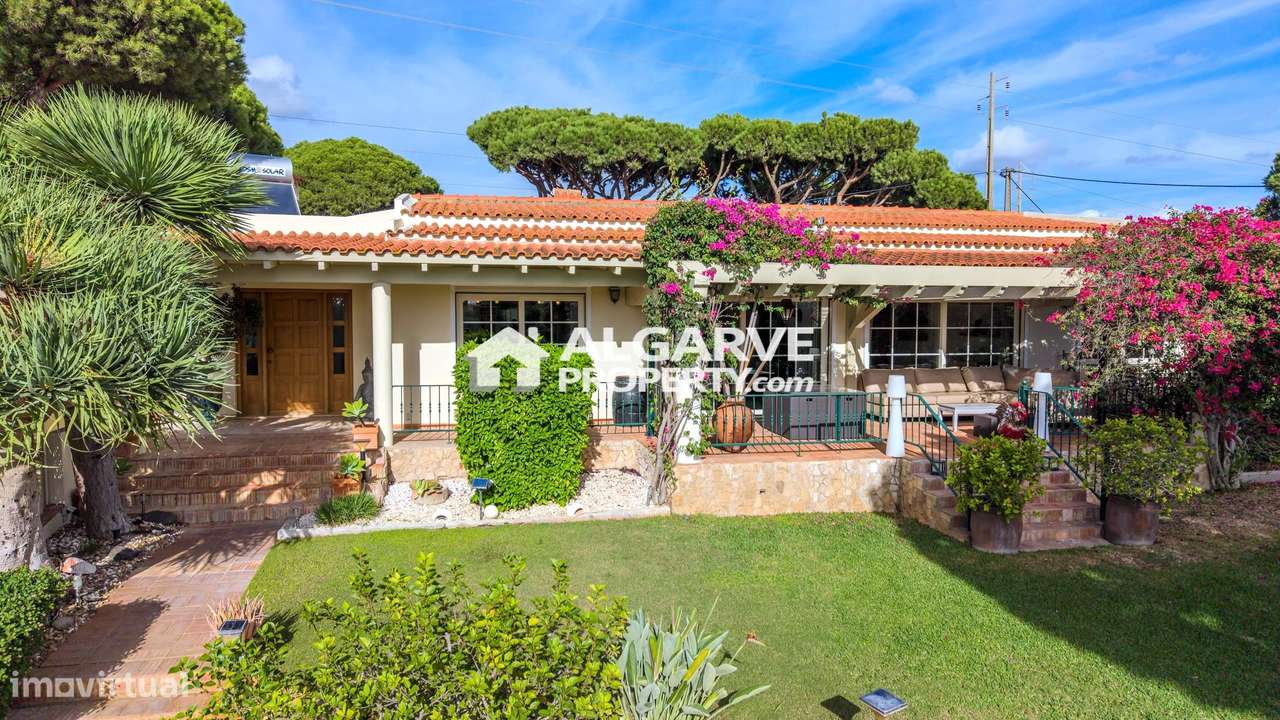 Moradia V4 térrea perto da praia entre Vilamoura e Vale do Lobo-31