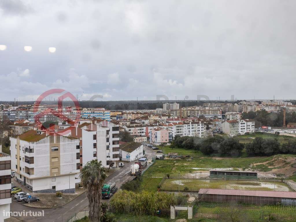 T3 Remodelado com Vista Deslumbrante, Torre da Marinha, Seixal - Grande imagem: 3/34