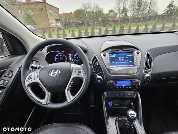 Hyundai ix35 2.0 CRDi Premium 4WD - 2