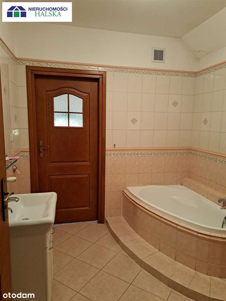 Dom na sprzedaż w mieście z dużą działką-17