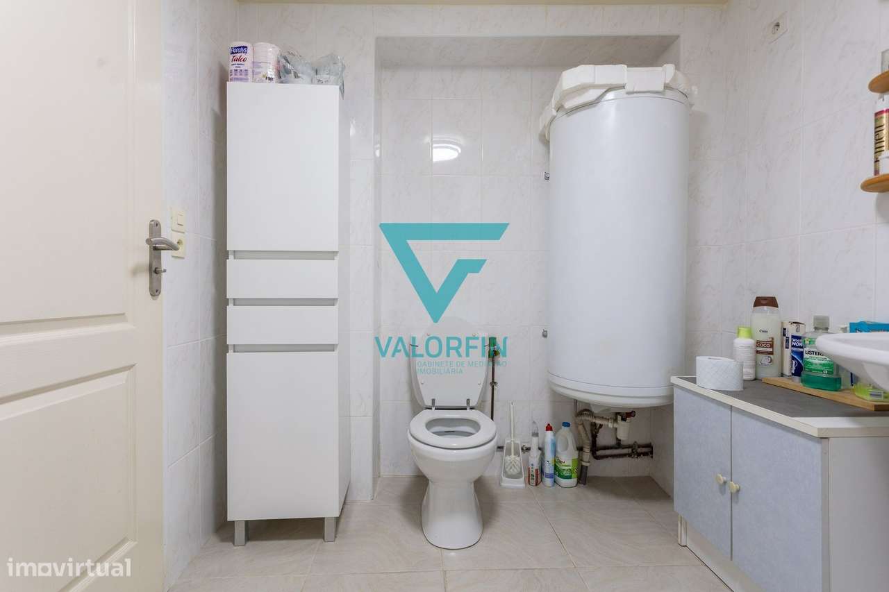 Moradia T5 c/ 1818 m² de Terreno - CAXARIAS / OURÉM-23