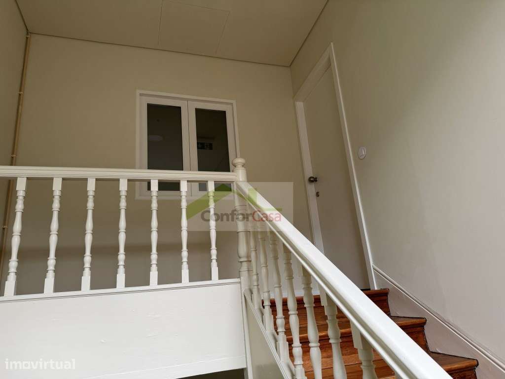 Apartamento T2 mobilado com ar condicionado no Centro Histórico - R... - Grande imagem: 5/14