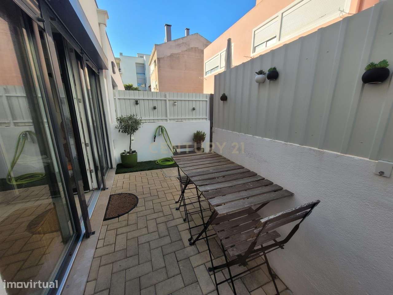 Apartamento T2 semi-novo, no Alto do Seixalinho, Barreiro-23