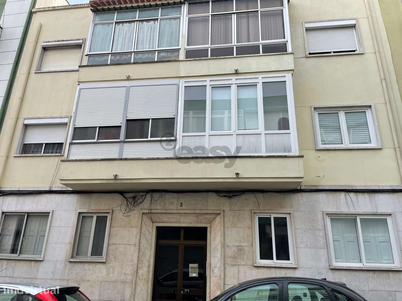 Urgente: T2 na Damaia para remodelação total-6