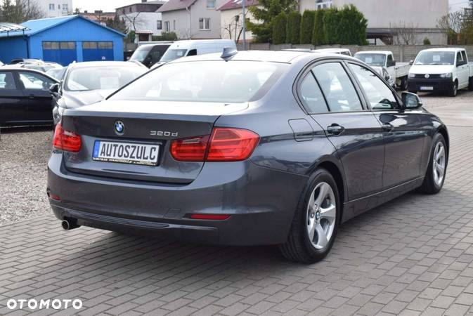 BMW Seria 3 - 10