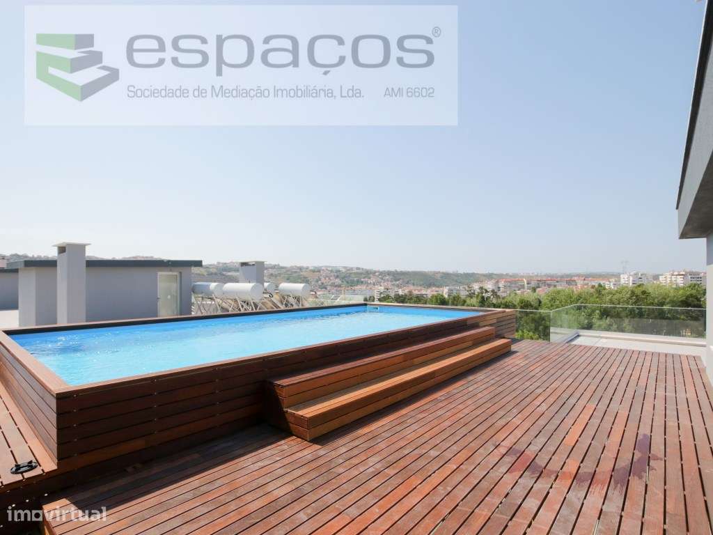 T3 com Terraço amplo e orientação solar a sul e vista desafogada.-12