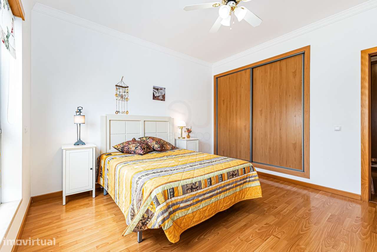 A. Pêra - Apartamento T2 C/2 WC + Piscina + Parque Infantil-16