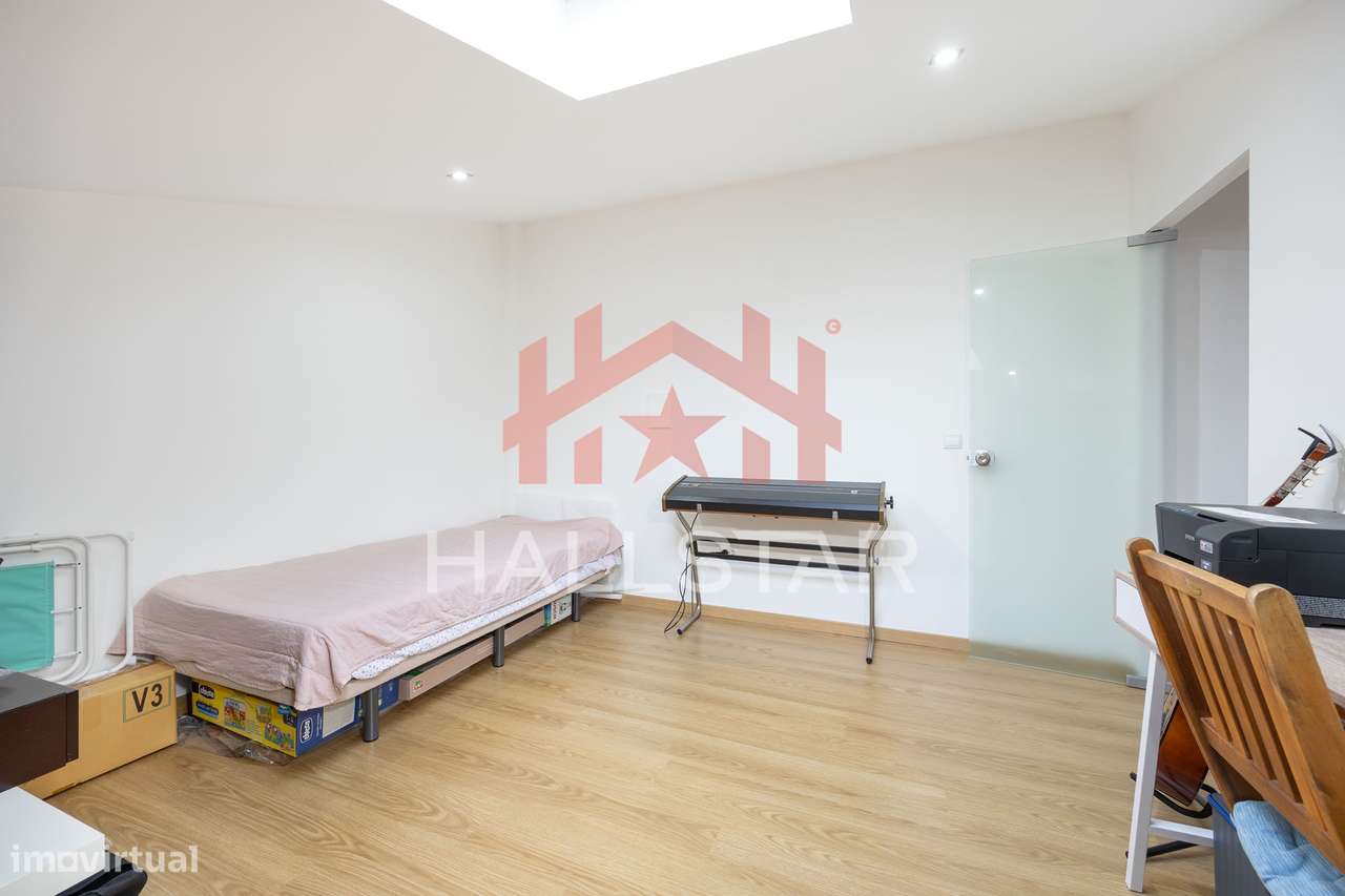 Apartamento T2+1 Duplex / Casal dos Matos-11