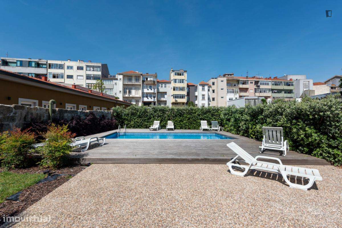 Apartamento com 1 quartos - localizado em Miragaia Porto - Grande imagem: 5/7