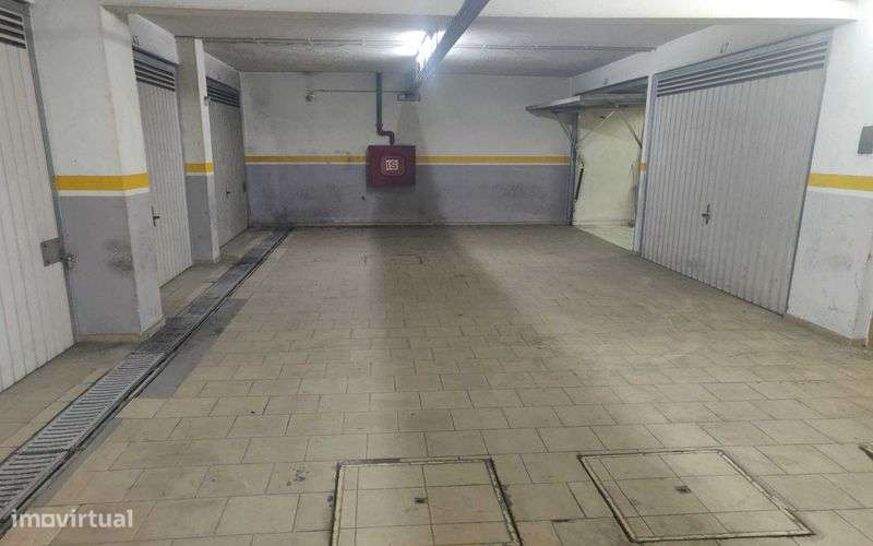 Garagem 20m2 (aprox) Almada - Grande imagem: 5/5