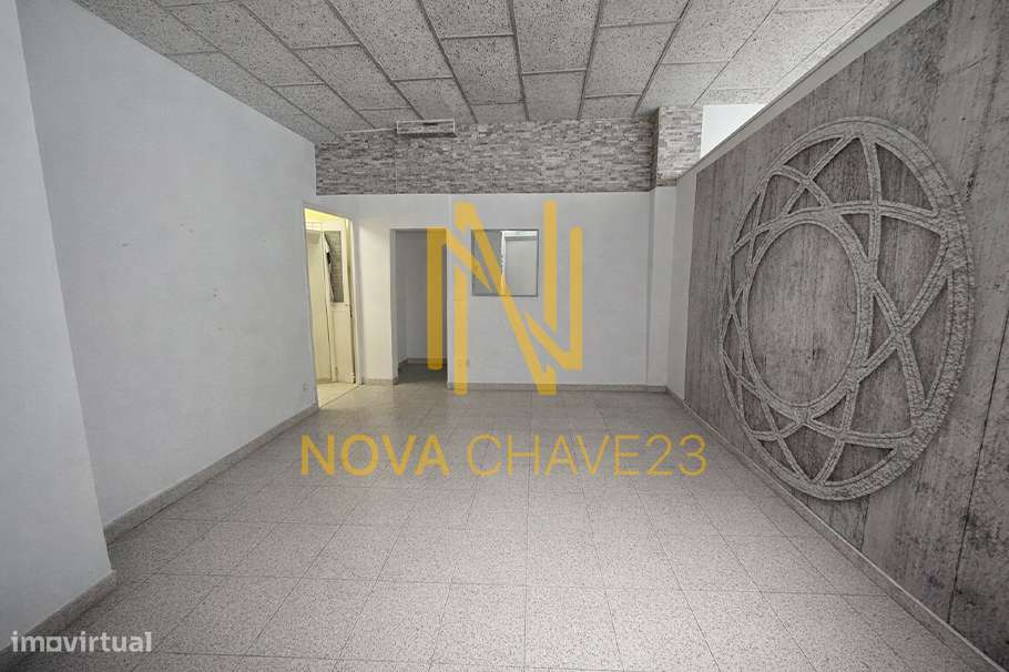 Loja 141m² | 2 Divisões | 2 Wcs | Excelente Potencial de Transformação-8
