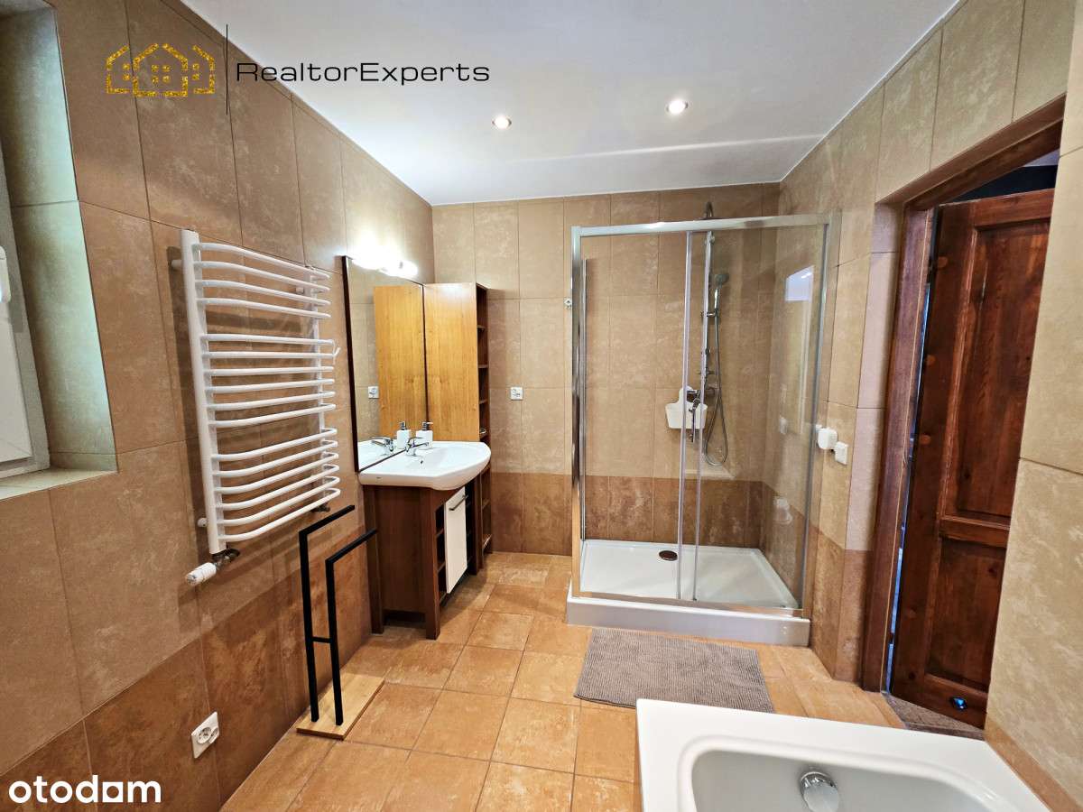 Rezydencja z basenem | 1,15 ha | las z dwóch stron-12