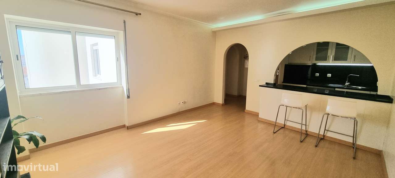 Apartamento T1 - excelente estado - Costa da Caparica, Almada - Grande imagem: 5/16
