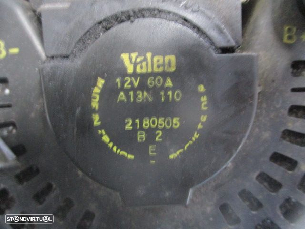 Alternador A13N110  2180505 RENAULT 19 1993 RENAULT CLIO 1 1993 1.2 I RENAULT CLIO 1992 1.1 50CV 5P BRANCO VALEO RENAULT CLIO 1992 1.1 50CV 5P PRETO VALEO - 7