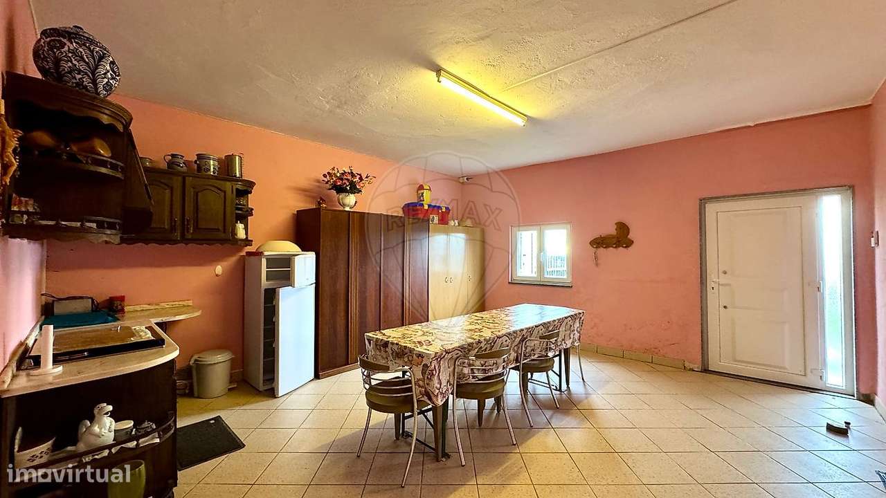 Moradia T4 para venda-30