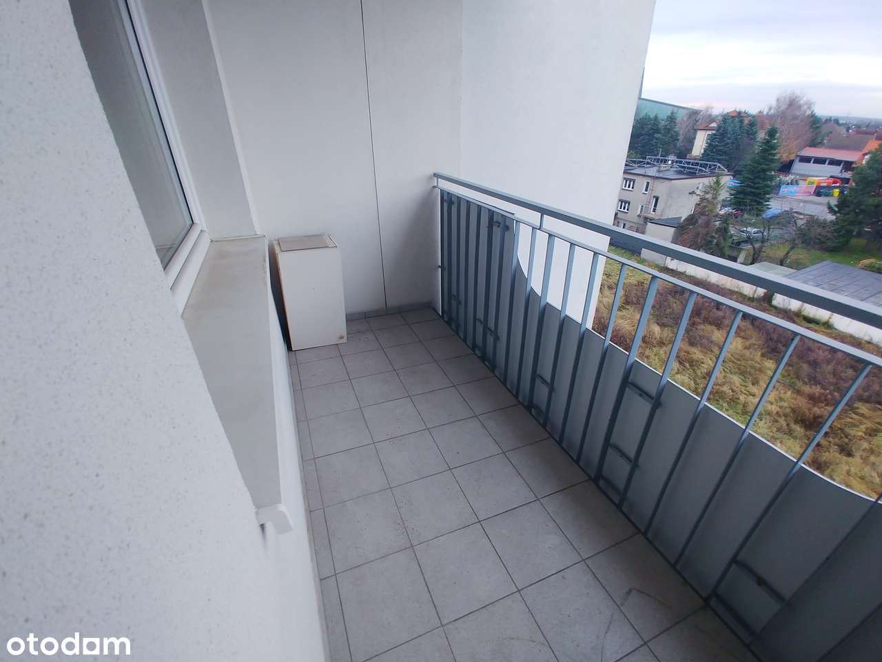 Mieszkanie w popularnej i pożądanej dzielnicy-10