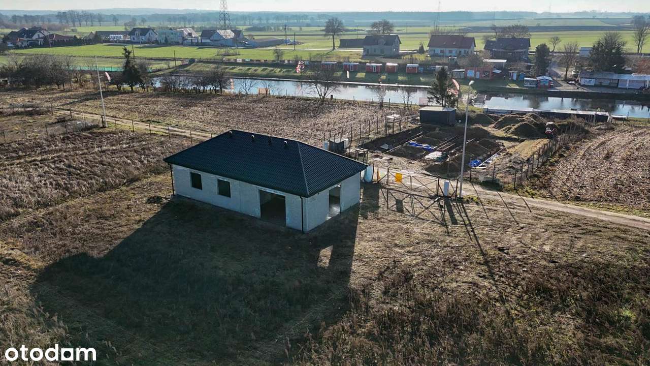 Nowoczesny dom parterowy w Klonówcu–trwała konstrukcja, stan zamknięty-5