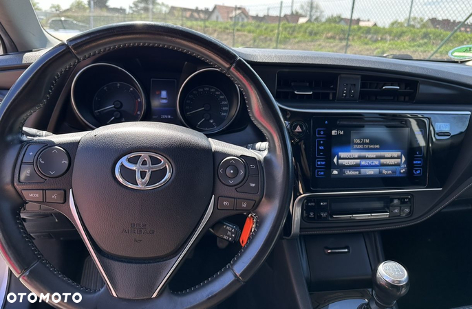 Toyota Auris 1.6 D-4D Touring Sports Edition S+ - 10
