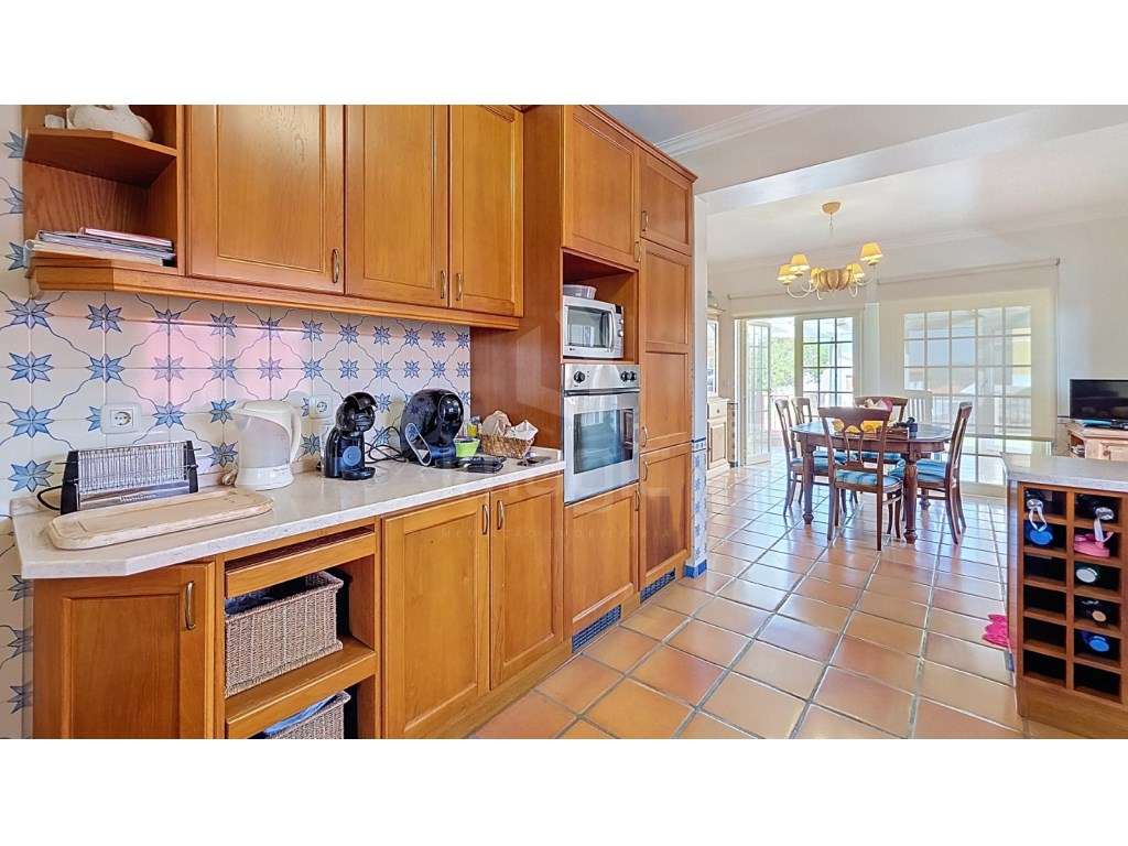 Moradia T4 isolada, usada, Encarnação - Mafra-10