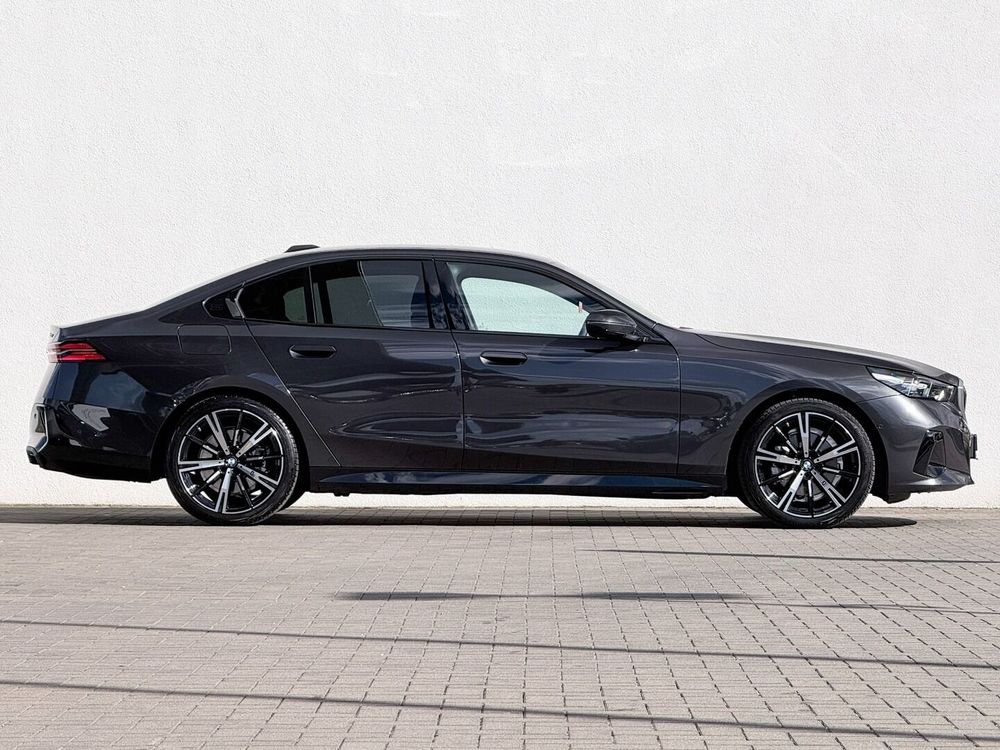 BMW Seria-5 520D Xdrive MHEV M Sport Edition 2026 — zdjęcie 3