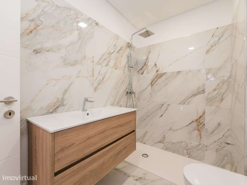 MORADIAS T2+1 e T3+1 GARAGEM E JARDIM, BELAS-36