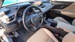 Lexus ES 300h Business Edition + - 23