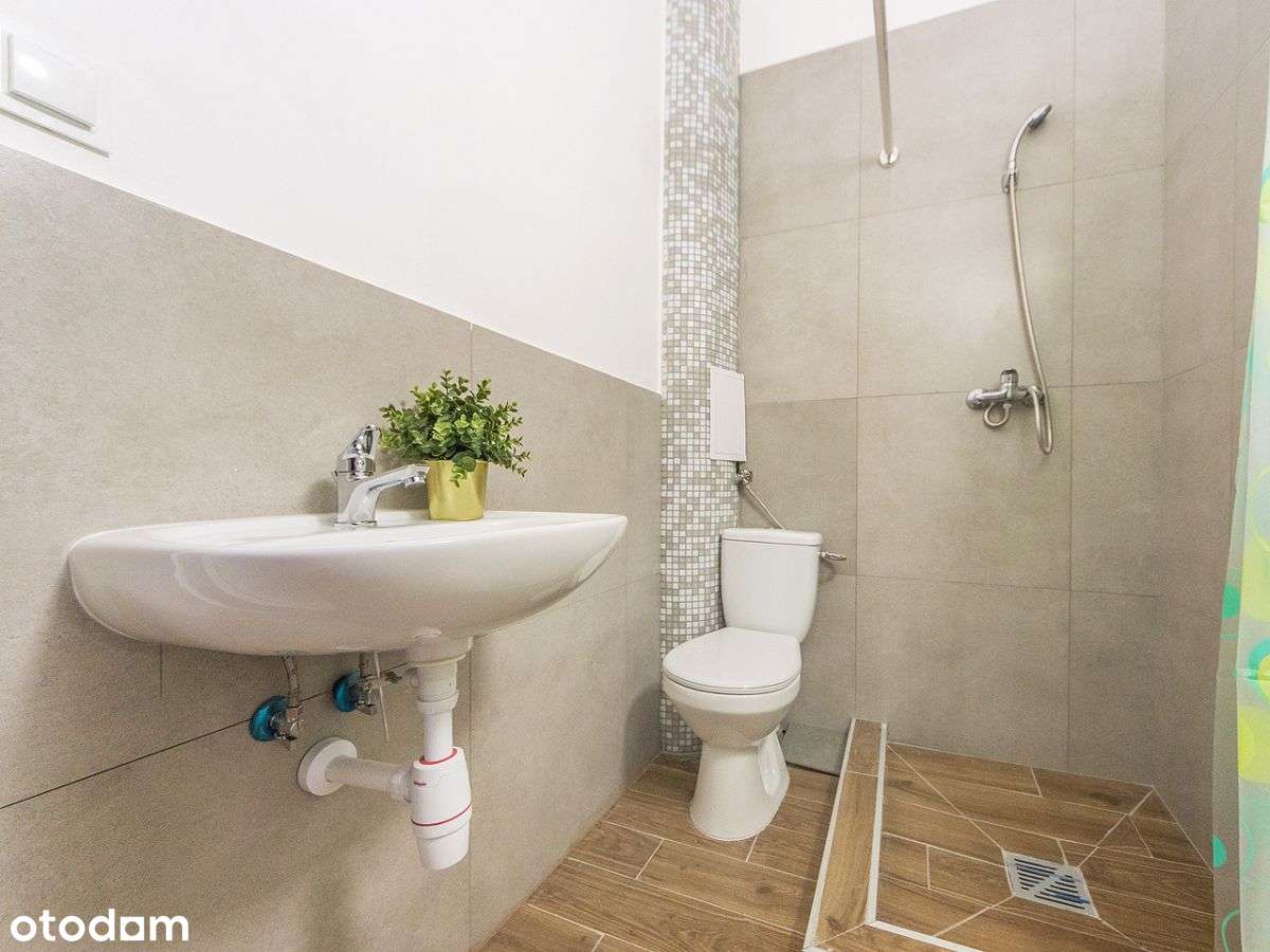 Dom przystosowany pod kwatery pracownicze - Gdańsk-7