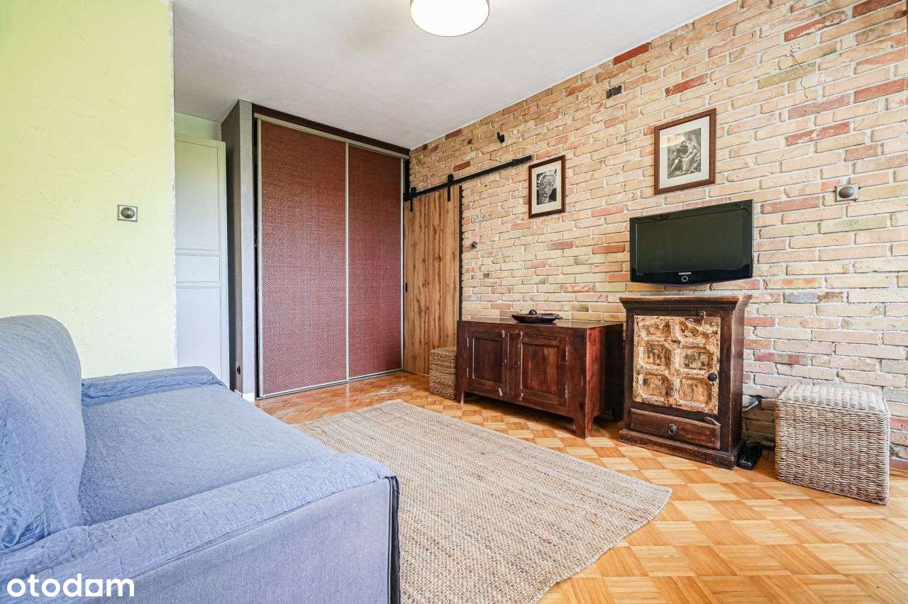 Praga południe ul.Krypska ,miejsce w garażu.