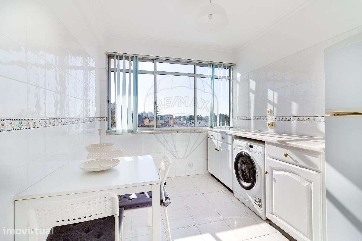 ApartamentoT2 em São João do Estoril, Alapraia-8