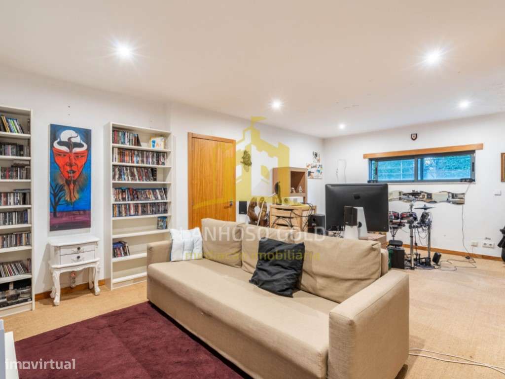 Oportunidade Incrível - Moradia T3 em gaveto - Loureira - Vila Verde-12