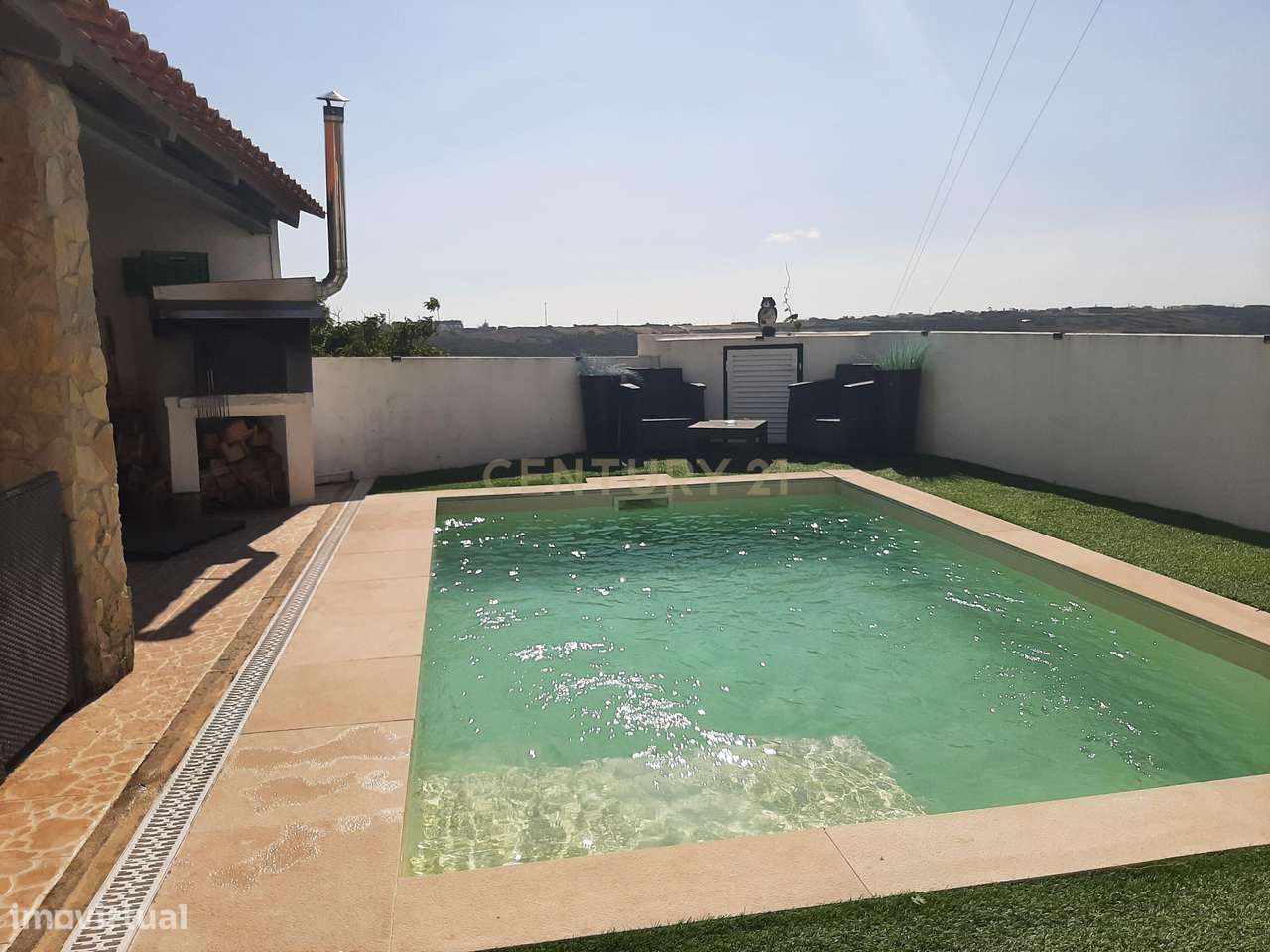 Moradia  T3 na  Lourinhã com Piscina  Garagem e Churrasqueira-22