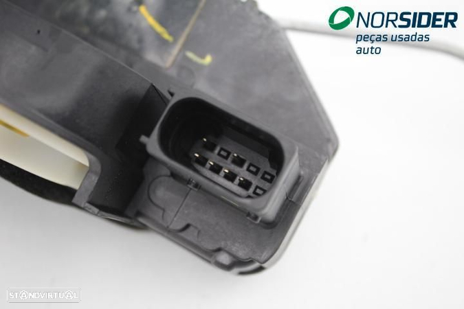 Fecho da porta frente direita Opel Astra J 5P|09-12 - 7