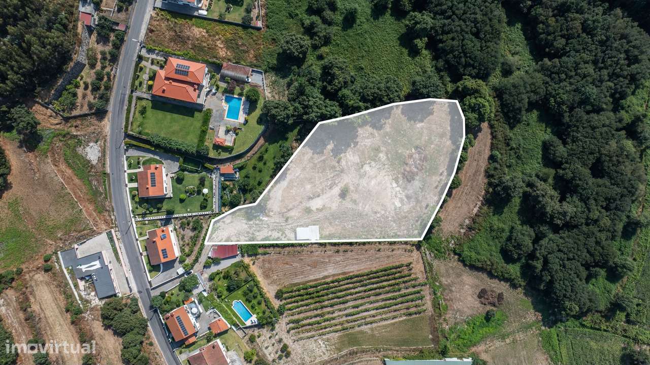 Terreno agrícola com 6044m2 em Semelhe, Braga.-0