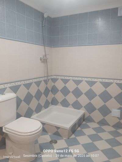 Moradia T4, localizada na zona da Cotovia, em Sesimbra-19