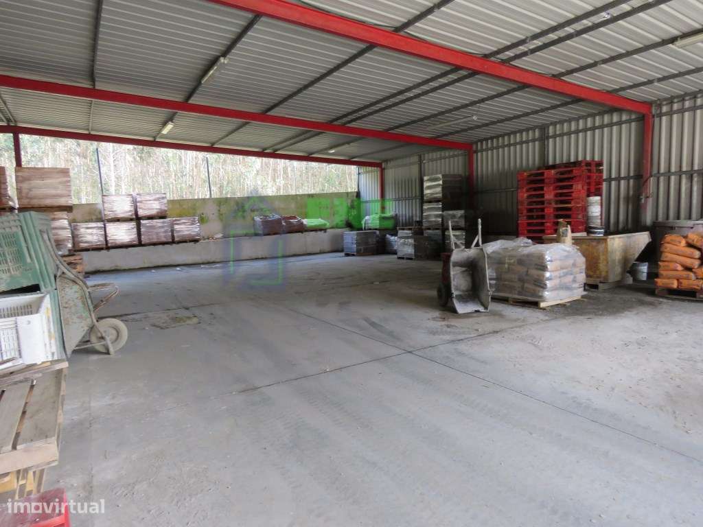 Armazéns Industriais em Maxial-11