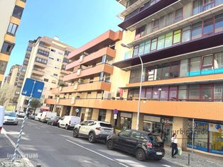 Escritório com 90m2 em Oeiras, Moinho das Antas - Grande imagem: 4/25