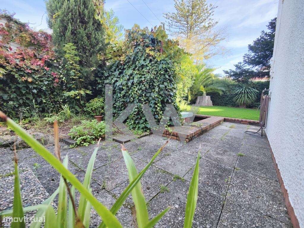 MORADIA ISOLADA T7 EM SANTO AMARO DE OEIRAS. A 850MTS DA PRAIA. - Grande imagem: 4/33