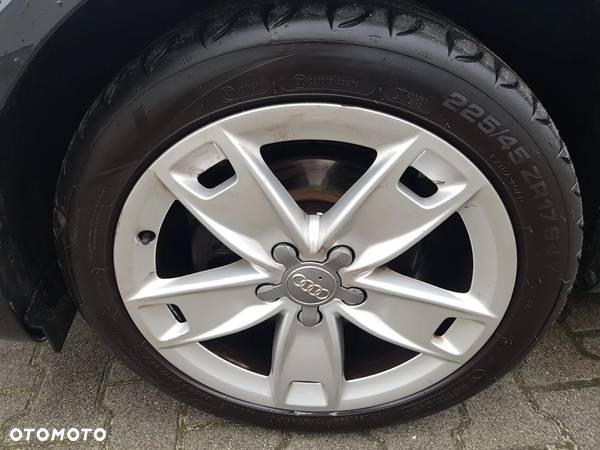 Audi A3 1.4 TFSI Ambiente - 9