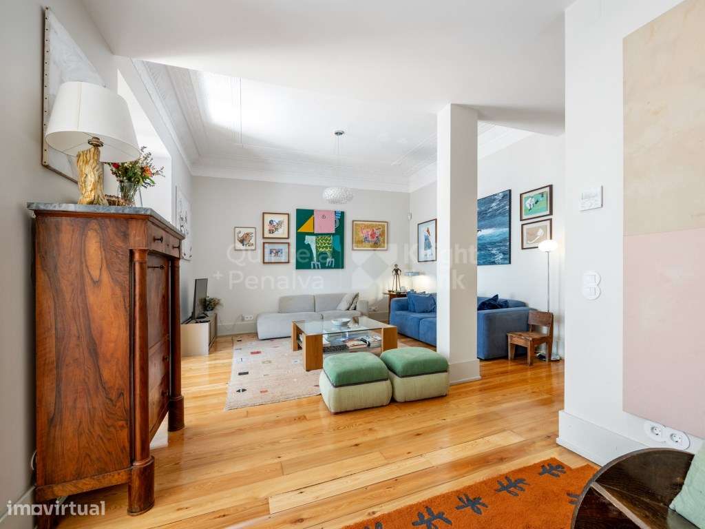 Apartamento T2 com pátio privativo em Santo António - Grande imagem: 2/28