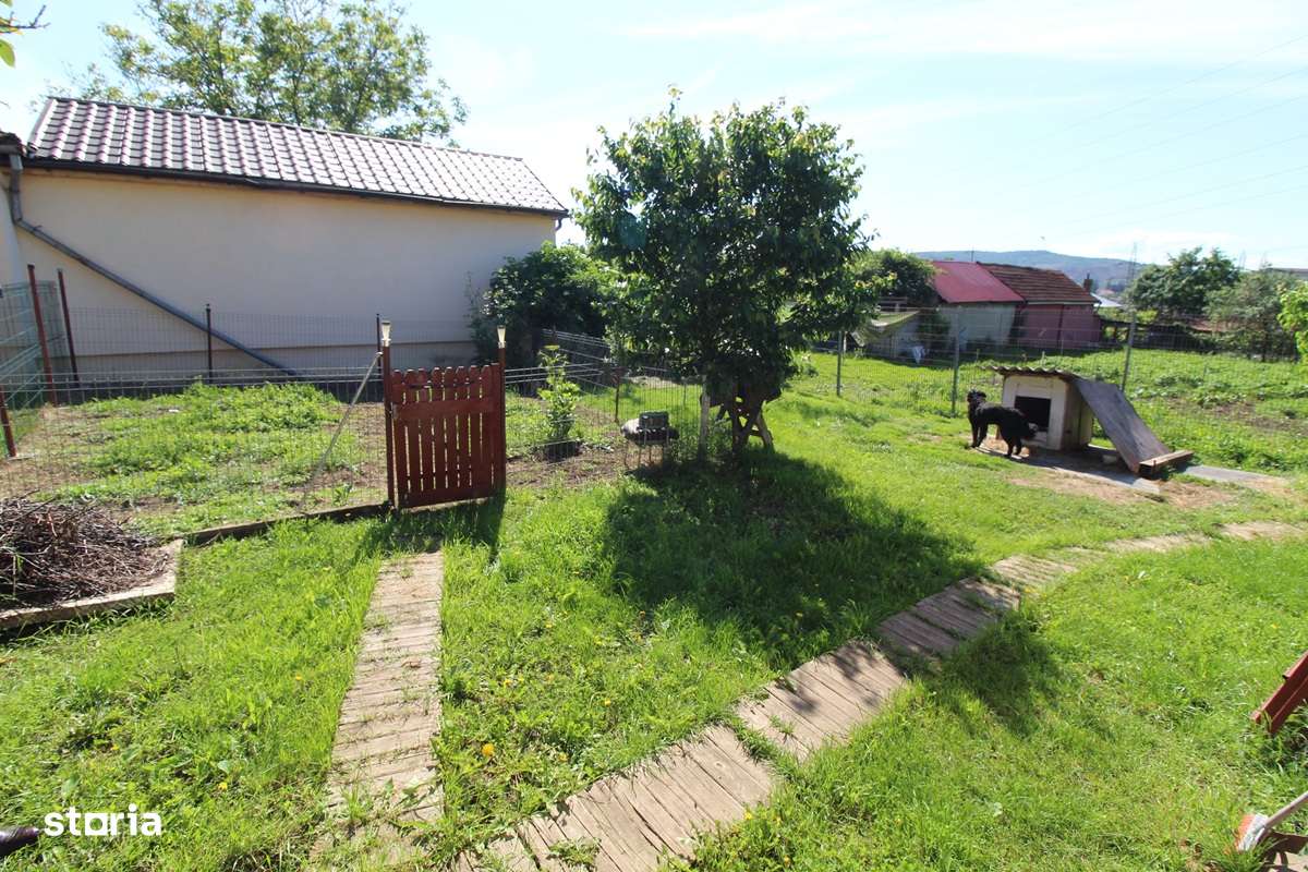 Vând casă P+Pod în Hunedoara, zona Peștișul Mare, teren 582mp, fs 20m - Imagine principală: 3/19