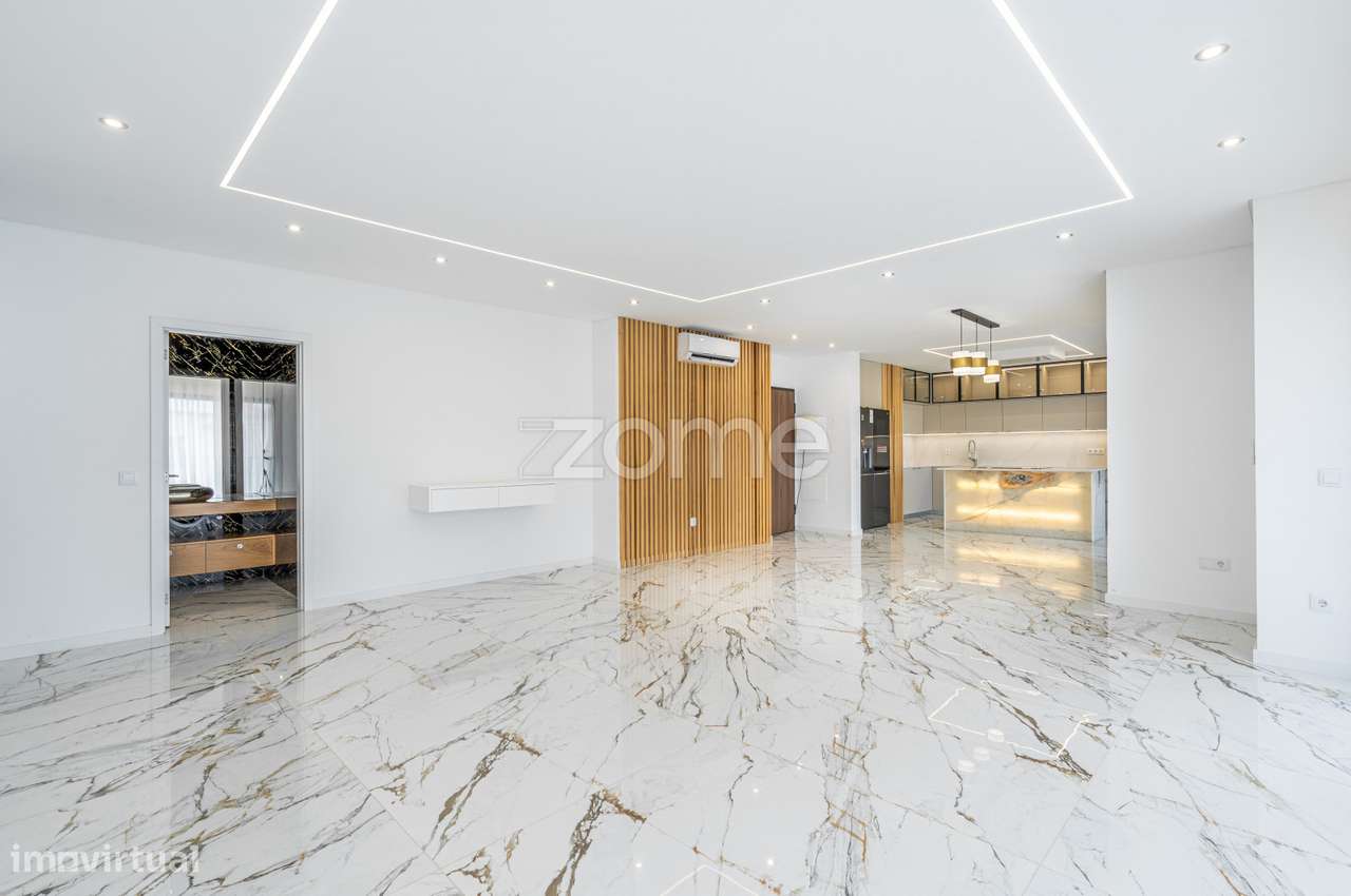 Apartamento T3 Penthouse com Vista Mar e Cidade no Caniço-16