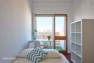 Modern single bedroom in Saldanha - Room 6