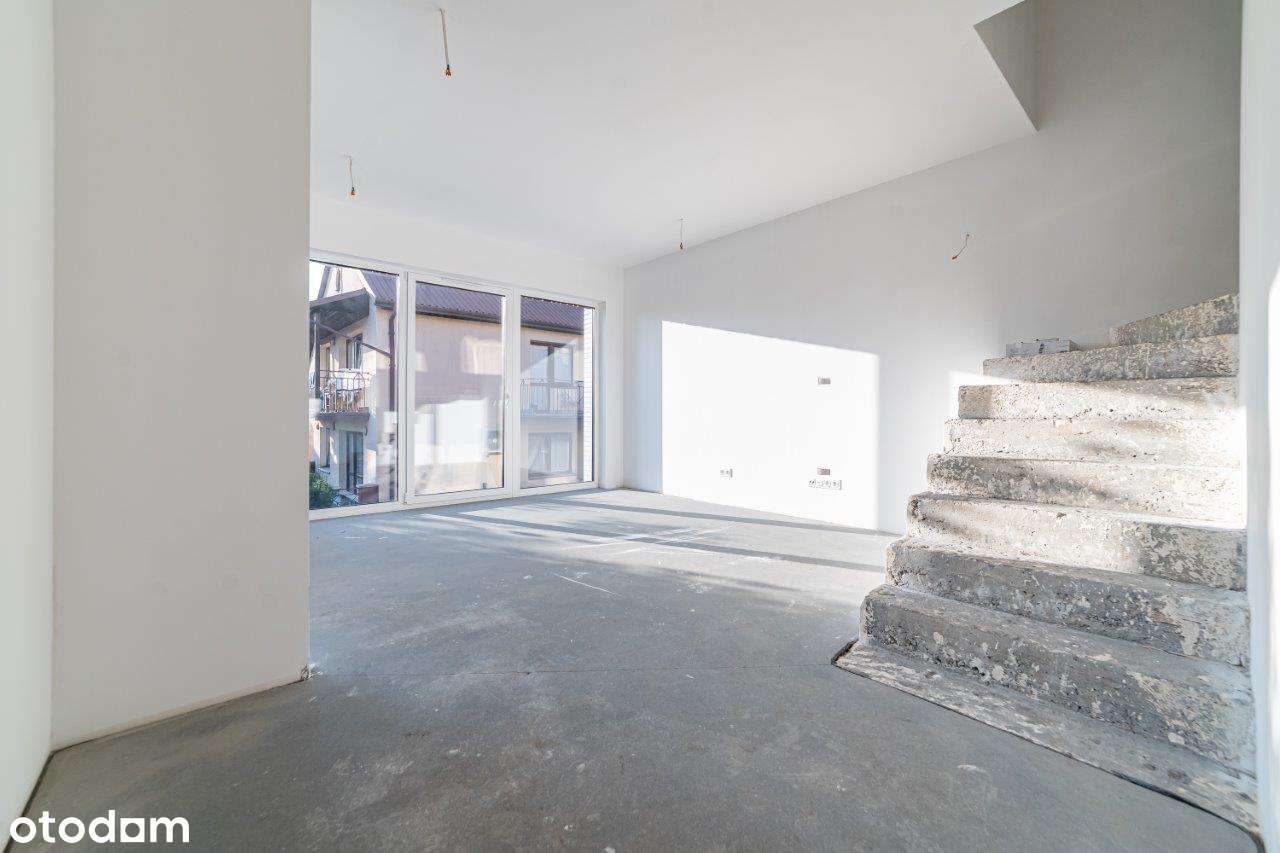 Oferta specjalna. Dwupoziomowe, 3 sypialnie, 2 łazienki, 3 tarasy-2