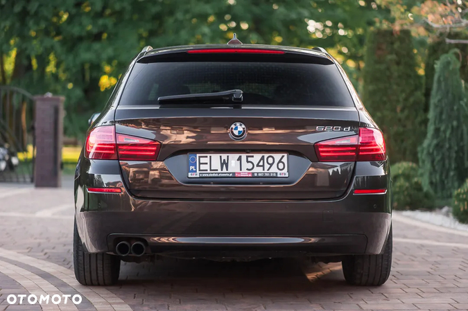 BMW Seria 5 520d Luxury Line sport - 6