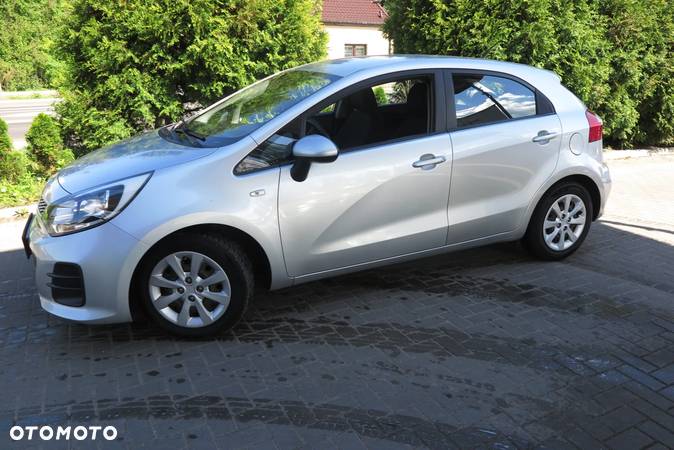 Kia Rio 1.2 Dream Team Edition - 5