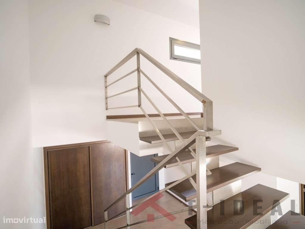 Moradia T4 com Vista de Mar-40