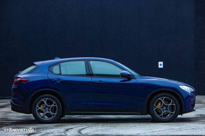 Alfa Romeo Stelvio 2.2 D Sprint Q4 AT8 - 3